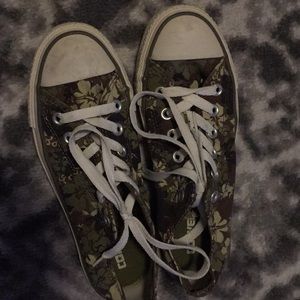 Converse low top shoes